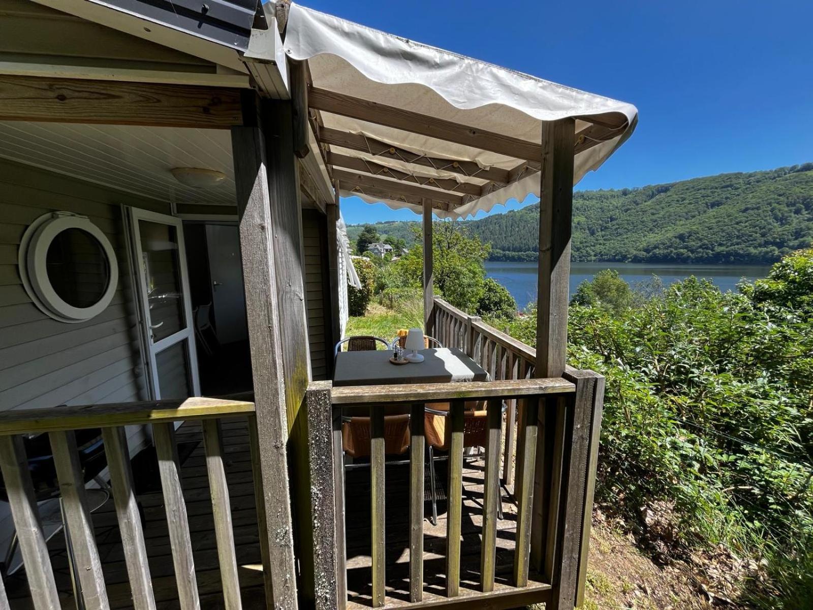 Camping La Source Therondels Chambre photo