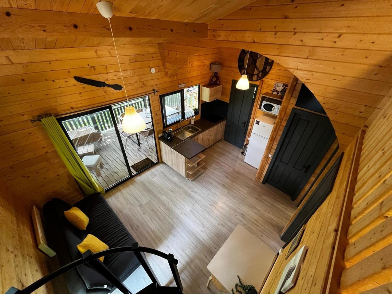 Camping La Source Therondels Chambre photo